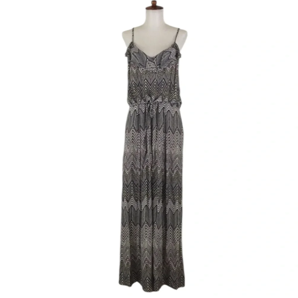 Karen Millen Chevron Jumpsuit‎ Women’s 6 Sleeveless V-Neck